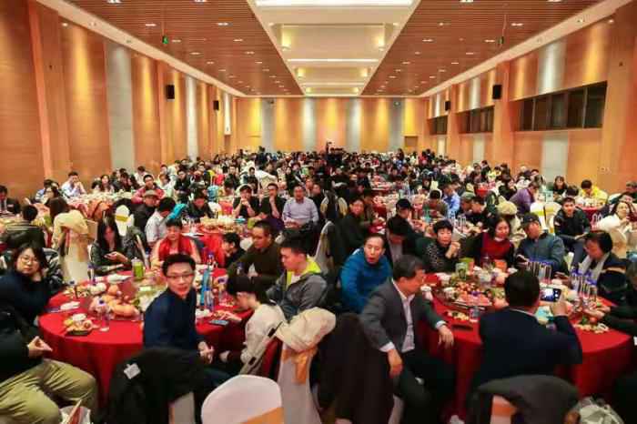 图为中国农业大学北京校友会第四节新春嘉年华活动现场 中国农业大学校友岁末办别样嘉年华